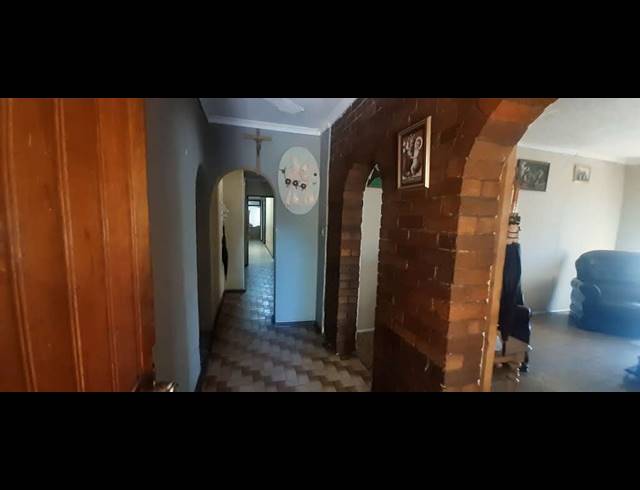 4 BEDROOM FREESTANDING FOR SALE IN BIRCHLEIGH